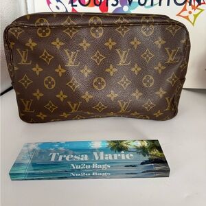 SOLD-Louis Vuitton Trousse 28